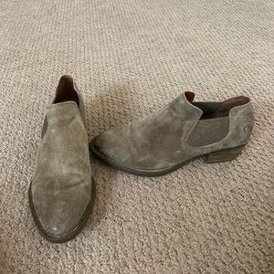 Size 9 Born Booties